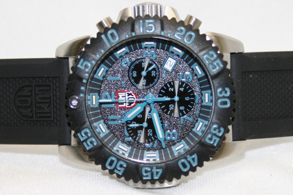 luminox colormark chronograph
